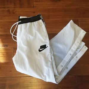 Nike Sportswear warm up joggers